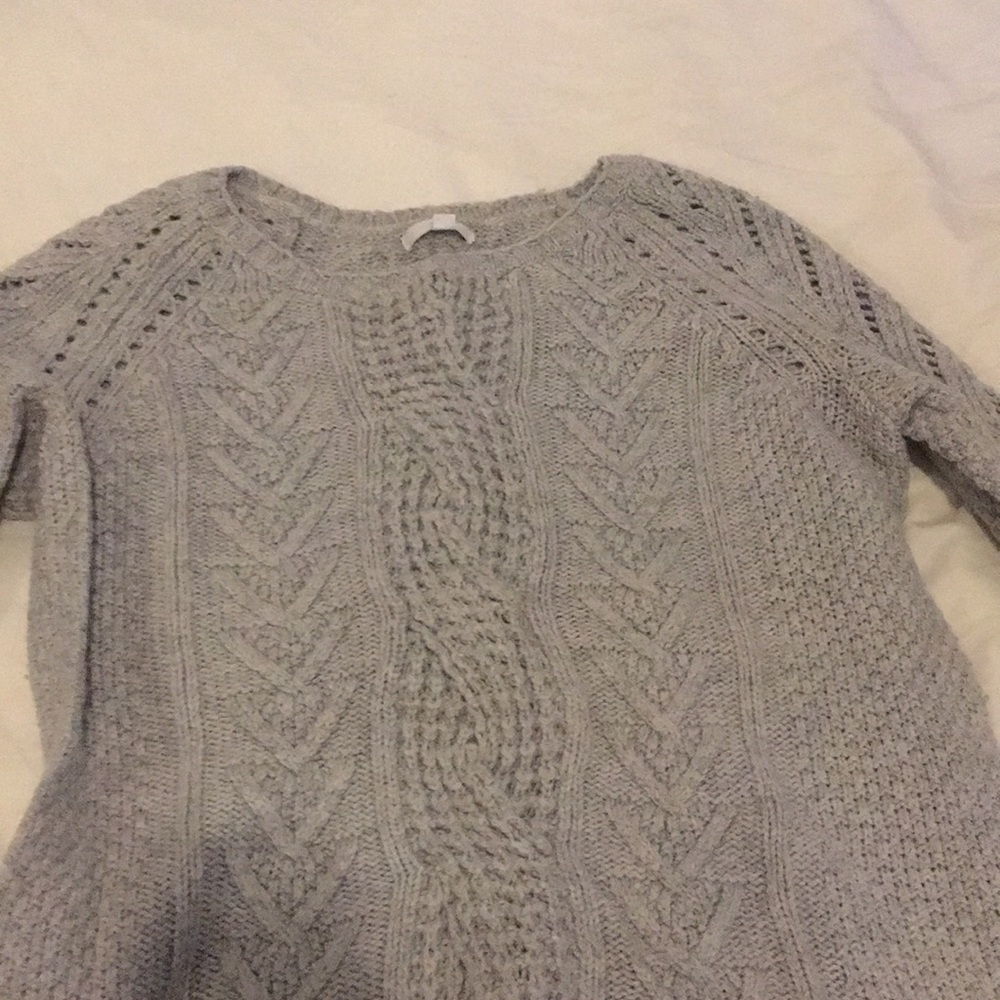 Gray Gap pullover size M